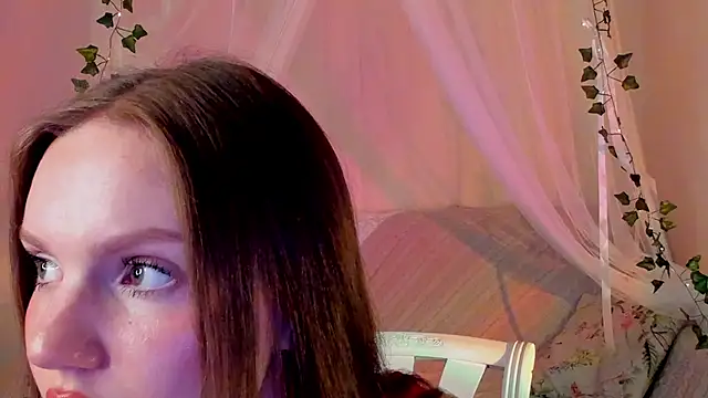 Snapshot of MishkaMe chatting on 19, 3, 2025 MishkaMe online show from 19, 3, 2025