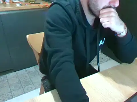 giorgakaci69 online show from 9, 12, 2024