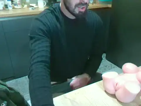 giorgakaci69 online show from 30, 12, 2024