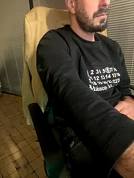 giorgakaci69 online show from 28, 11, 2025