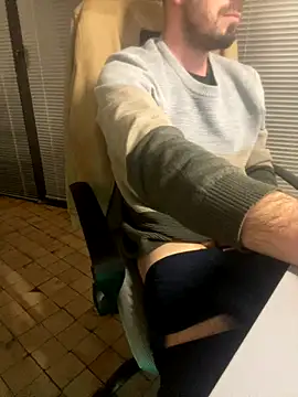 giorgakaci69 online show from 17, 12, 2025