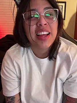 miacanela xo online show from 25, 2, 2025