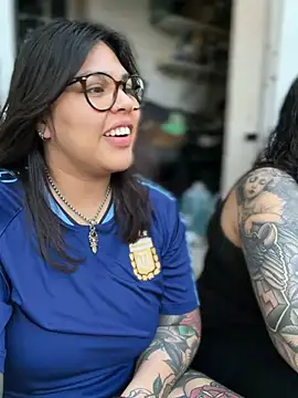 miacanela xo online show from 10, 6, 2026