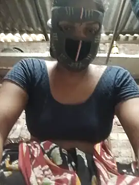 Snapshot of HotSexyBoudi chatting on 17, 12, 2024 HotSexyBoudi online show from 17, 12, 2024