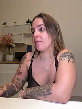 Snapshot of LiliMorganxxx chatting on 1, 12, 2025 LiliMorganxxx online show from 1, 12, 2025