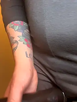 Snapshot of LiliMorganxxx chatting on 19, 12, 2025 LiliMorganxxx online show from 19, 12, 2025