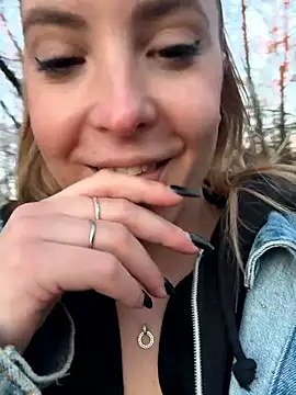 Snapshot of LiliMorganxxx chatting on 6, 2, 2026 LiliMorganxxx online show from 6, 2, 2026