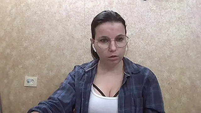 Snapshot of JeorginaJ chatting on 4, 2, 2025 JeorginaJ online show from 4, 2, 2025