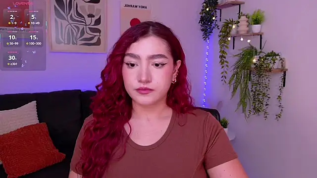 ViolettCastel online show from 9, 4, 2026