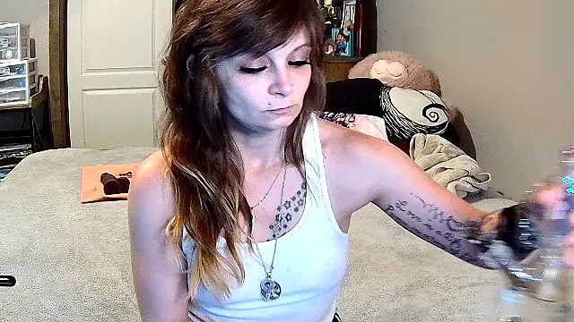 ZeelaXoXo online show from 24, 2, 2026