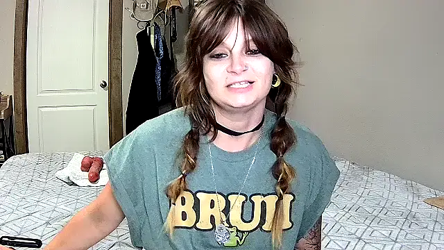 ZeelaXoXo online show from 19, 4, 2026