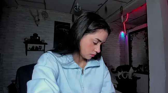 Kimmymadison- online show from 12, 2, 2025