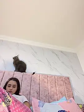 Kimmymadison- online show from 7, 6, 2026