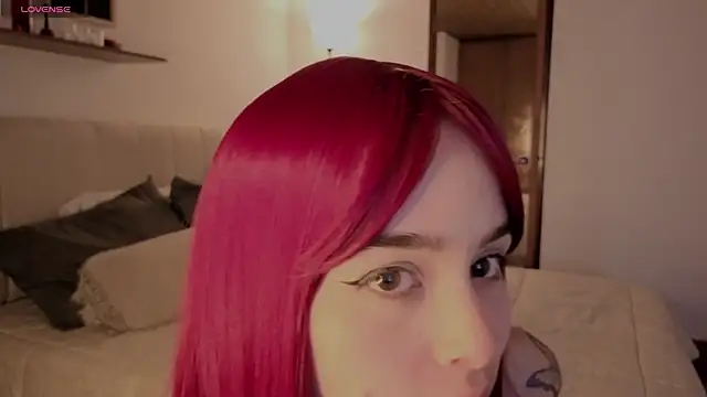 Snapshot of Roxxy_mora chatting on 3, 10, 2025 Roxxy mora online show from 3, 10, 2025