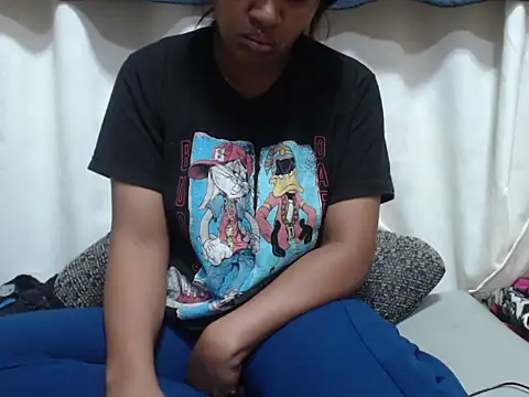 Linda sexy online show from 25, 4, 2026