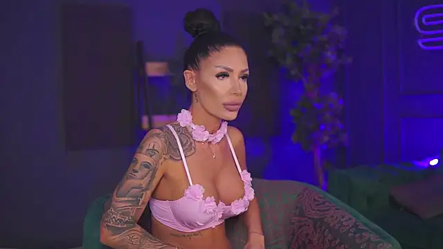 RaquelleVon online show from 29, 1, 2025