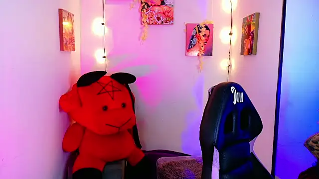 Snapshot of Dann_dan chatting on 31, 12, 2024 Dann dan online show from 31, 12, 2024