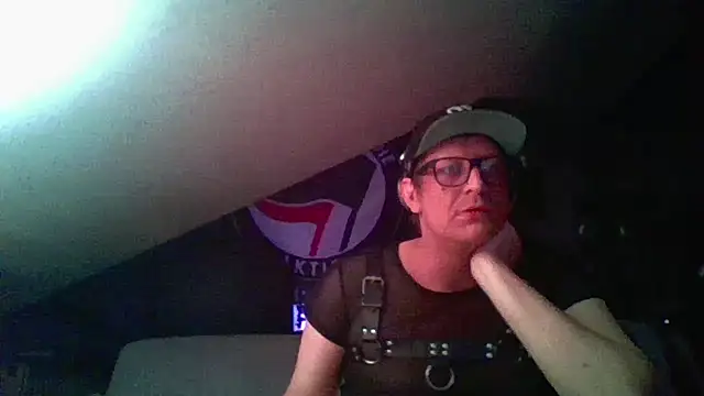 Bigthroaterboy online show from 2, 12, 2024