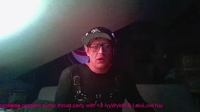 Bigthroaterboy online show from 8, 12, 2024