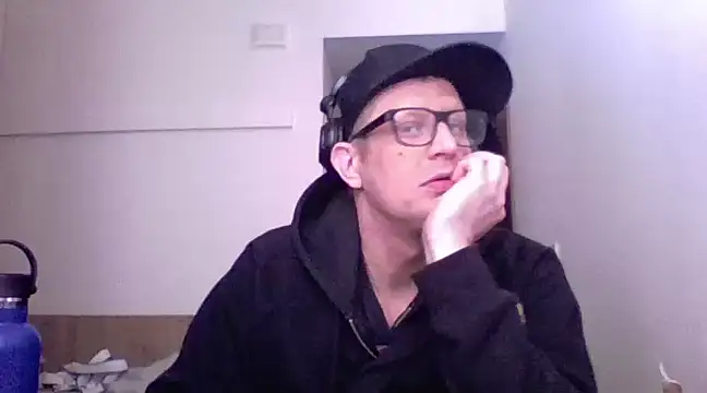 Bigthroaterboy online show from 16, 3, 2025