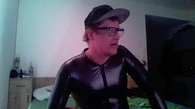 Bigthroaterboy online show from 6, 4, 2026