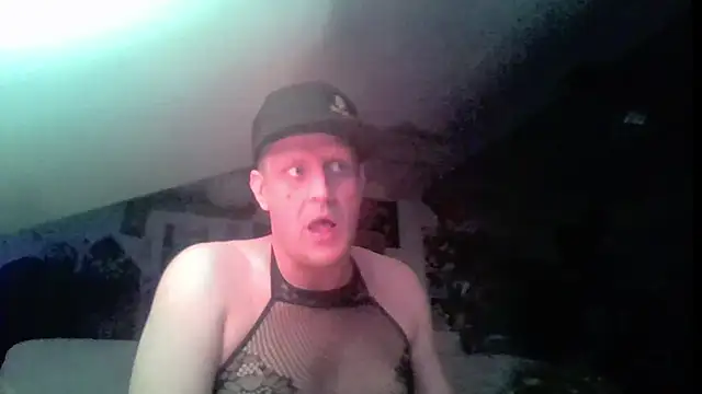 Bigthroaterboy online show from 11, 6, 2026