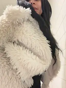 HaileyDiana online show from 1, 3, 2025