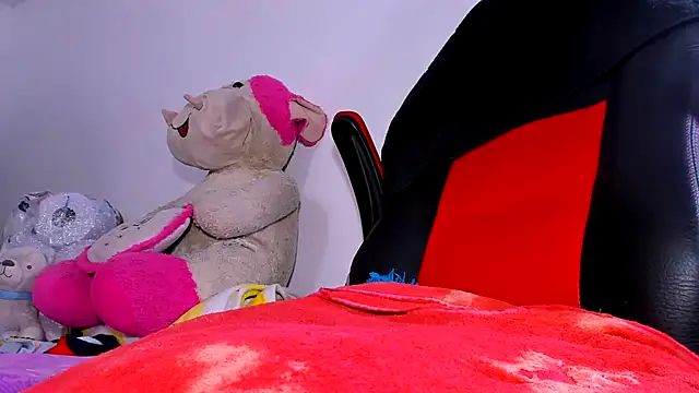 Snapshot of kerlysmith_24 chatting on 27, 12, 2024 kerlysmith 24 online show from 27, 12, 2024