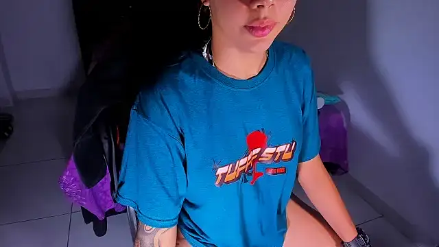 Snapshot of kerlysmith_24 chatting on 27, 1, 2025 kerlysmith 24 online show from 27, 1, 2025