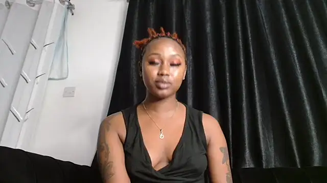 Snapshot of Miss_hot_candy chatting on 8, 6, 2026 Miss hot candy online show from 8, 6, 2026