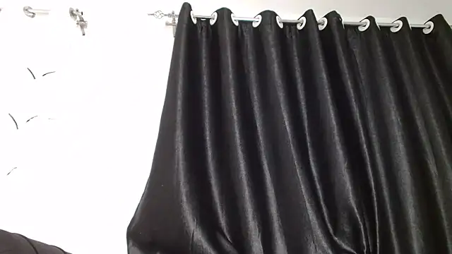 Snapshot of Miss_hot_candy chatting on 12, 6, 2026 Miss hot candy online show from 12, 6, 2026