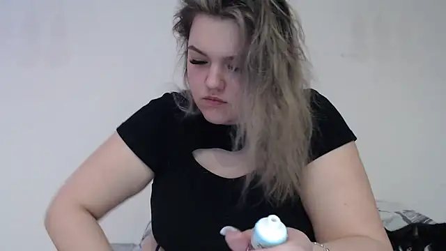 AnitaWillias online show from 7, 3, 2025