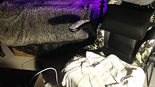 MadisonJayde online show from 28, 2, 2025