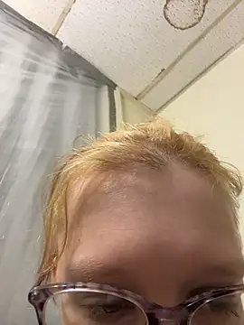 Snapshot of YandereDemon chatting on 6, 3, 2026 YandereDemon online show from 6, 3, 2026