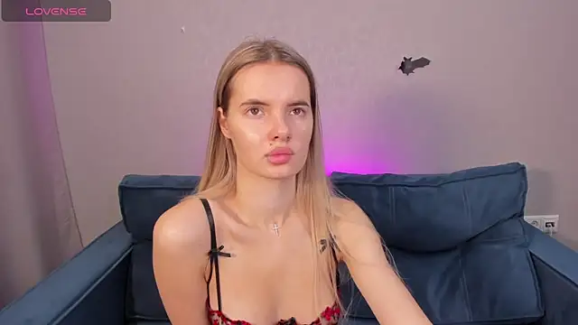 Erika Carpenter online show from 14, 1, 2025