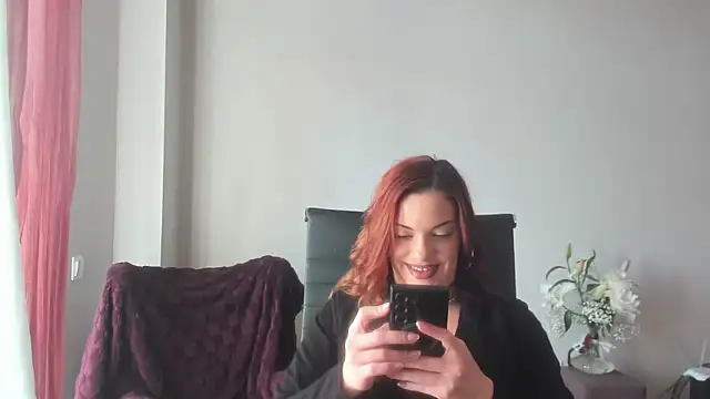 Snapshot of LilliLowexox chatting on 9, 2, 2026 LilliLowexox online show from 9, 2, 2026