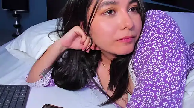 Snapshot of Liana_Bernocchi chatting on 13, 2, 2025 Liana Bernocchi online show from 13, 2, 2025