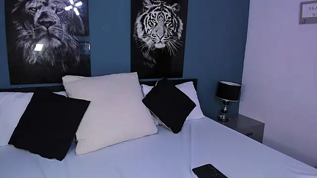 Snapshot of Liana_Bernocchi chatting on 13, 3, 2025 Liana Bernocchi online show from 13, 3, 2025