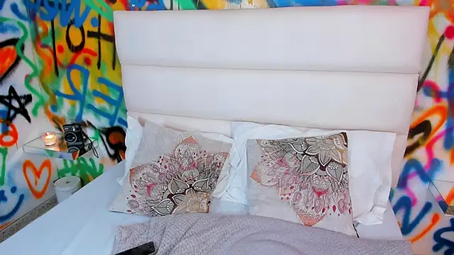 Snapshot of Liana_Bernocchi chatting on 20, 12, 2025 Liana Bernocchi online show from 20, 12, 2025