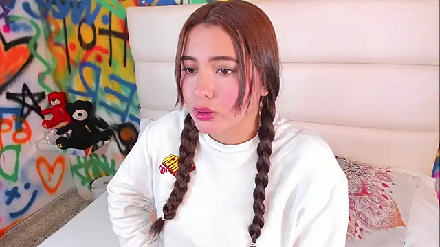 Snapshot of Liana_Bernocchi chatting on 2, 2, 2026 Liana Bernocchi online show from 2, 2, 2026