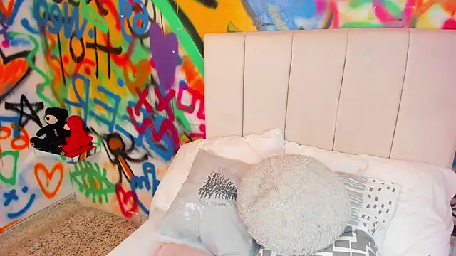 Snapshot of Liana_Bernocchi chatting on 19, 2, 2026 Liana Bernocchi online show from 19, 2, 2026