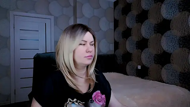 Snapshot of natusik chatting on 18, 2, 2025 natusik online show from 18, 2, 2025