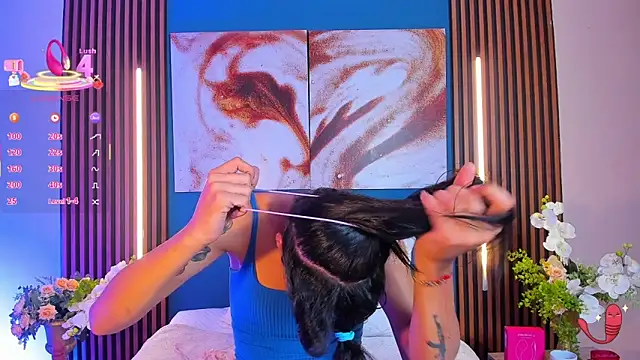 sofiaa grey  online show from 15, 9, 2025