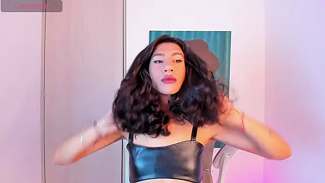 sofiaa grey  online show from 6, 1, 2026