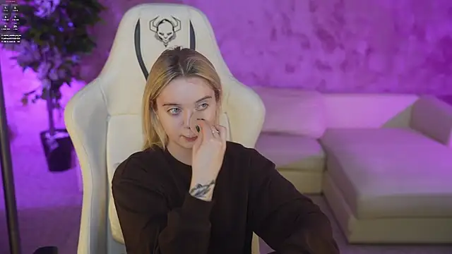 Cassy-Celestial  online show from 14, 3, 2025