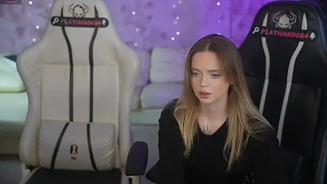 Snapshot of Cassy-Celestial_ chatting on 6, 8, 2026 Cassy-Celestial online show from 6, 8, 2026