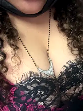 Snehameowwxh online show from 14, 11, 2025