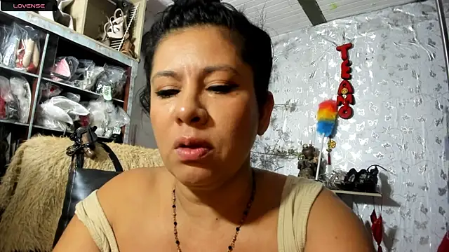 Snapshot of Erlinda-engel chatting on 2, 6, 2026 Erlinda-engel online show from 2, 6, 2026