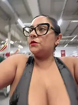 Sol biglips online show from 27, 1, 2025