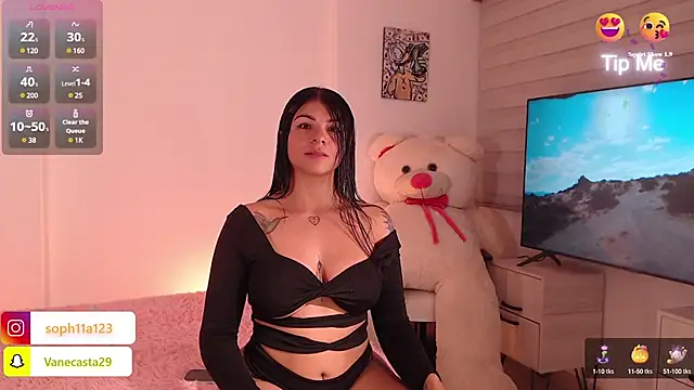 SophiaKarson online show from 28, 1, 2025